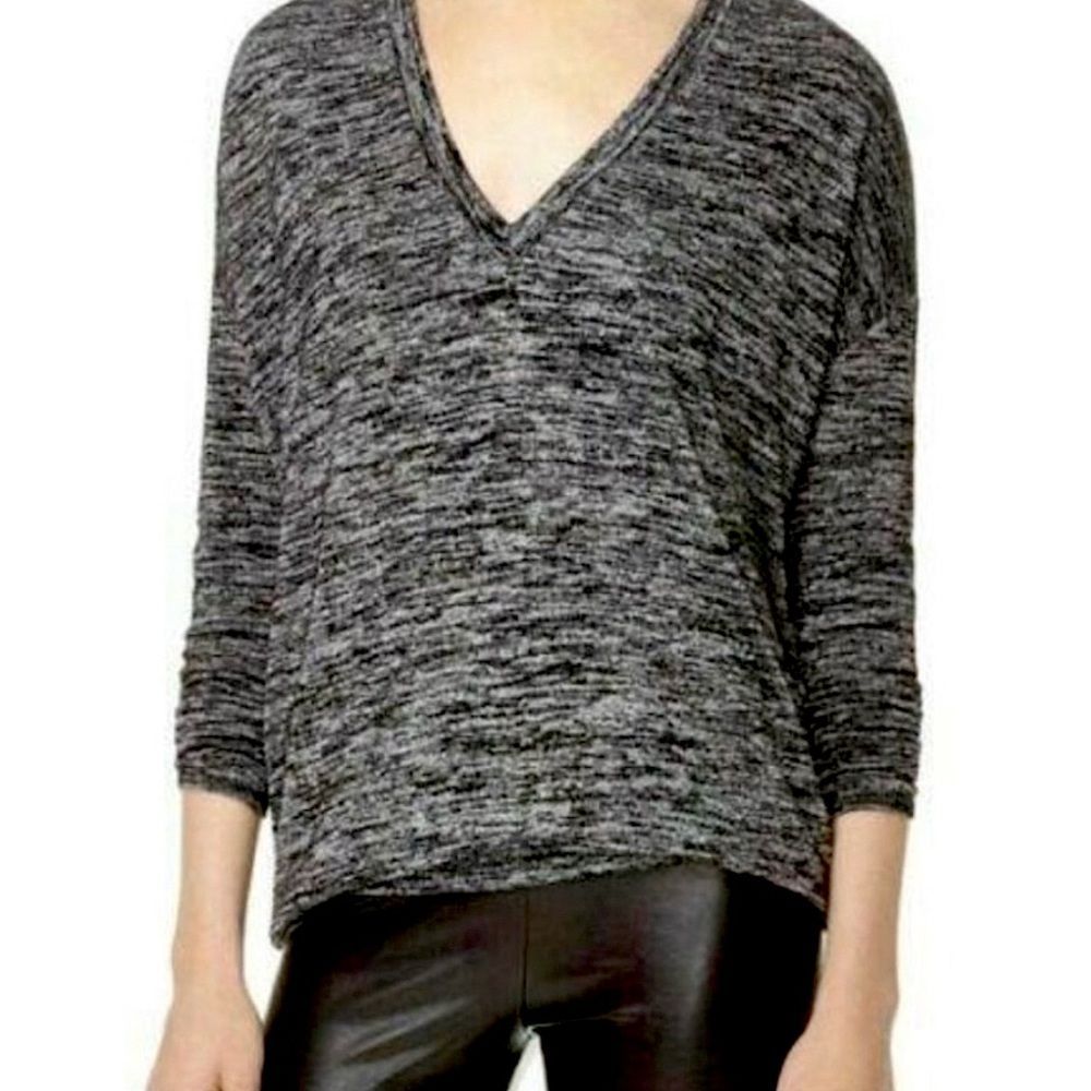 Aritzia Wilfred V-Neck Top XS [2/$40]